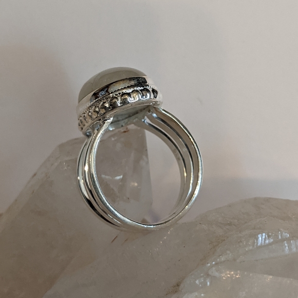 Natural Rainbow Moonstone 925 Silver Ring size 7.5 - Picture 6 of 13